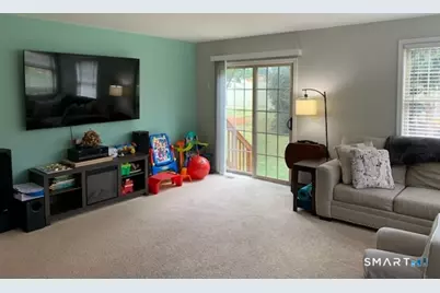 19 Hawthorne Drive #188, New London, CT 06320 - Photo 5