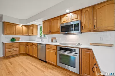 31 Grant Drive, Avon, CT 06001 - Photo 13