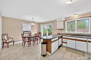 20 Lowell Rd, West Hartford, CT 06119 - Photo 13