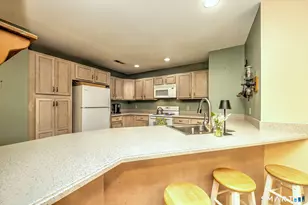 67 Red Cedar Cir, Orange, CT 06477 - Photo 19