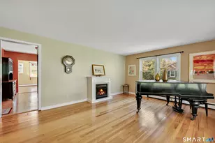960 Peck Ln, Cheshire, CT 06410 - Photo 15