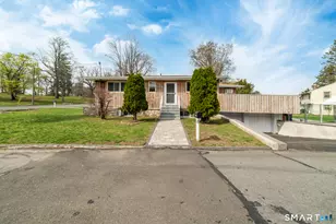 2776 E Main St, Bridgeport, CT 06610 - Photo 27