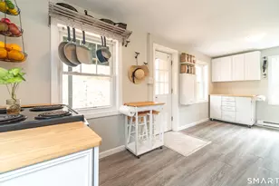 194 W Main St, East Lyme, CT 06357 - Photo 31