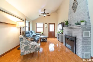 194 W Main St, East Lyme, CT 06357 - Photo 15