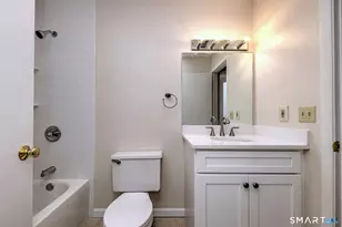 1423 Quinnipiac Ave, New Haven, CT 06513 - Photo 17
