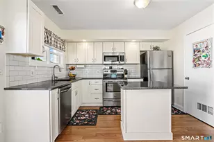 4 Seabreeze Ave, Milford, CT 06460 - Photo 13