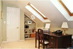 45 Highland Rd, Stamford, CT 06902 - Photo 17