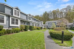 121 Fawn Ridge Ln, Norwalk, CT 06851 - Photo 17