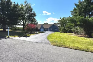 4 Bayview Cir, Watertown, CT 06795 - Photo 3