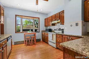 289 Old Mill Rd, Fairfield, CT 06824 - Photo 11