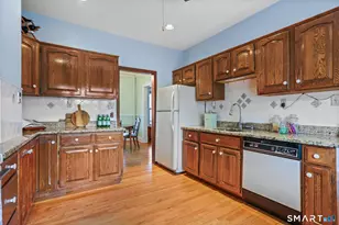 289 Old Mill Rd, Fairfield, CT 06824 - Photo 13