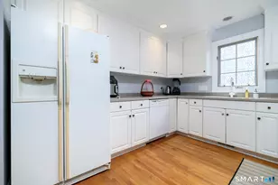 121 Crosby St, Fairfield, CT 06825 - Photo 13