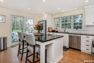 261 Mountain Rd, West Hartford, CT 06107 - Photo 7