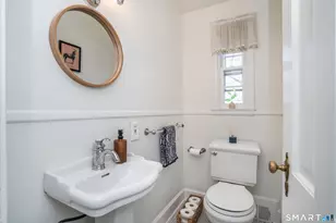 261 Mountain Rd, West Hartford, CT 06107 - Photo 13