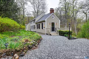 27 Chestnut Hill Rd, Newtown, CT 06482 - Photo 3