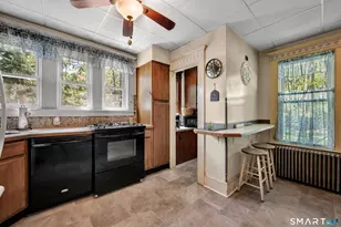 25 Ray St, Waterbury, CT 06708 - Photo 7