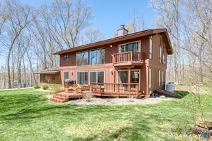 129 Sawmill Brook Ln, Mansfield, CT 06250 - Photo 3