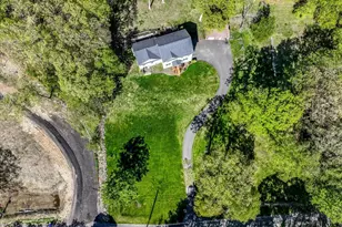 44 Aunt Pattys Ln W, Bethel, CT 06801 - Photo 29