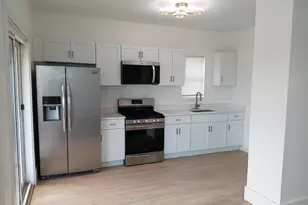 105 Hillside Ave, New Haven, CT 06512 - Photo 3