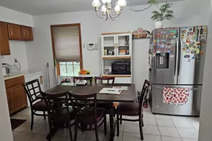 380 Hitchcock Rd, Waterbury, CT 06705 - Photo 3