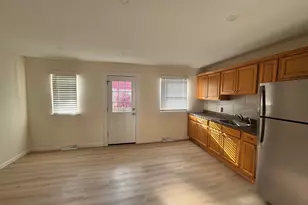 75 Saltonstall Pkwy, East Haven, CT 06512 - Photo 3