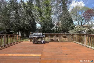60 Rochford Ave, Hamden, CT 06514 - Photo 37