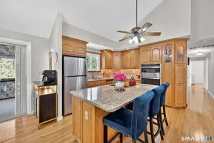 29 Trinity Ave, Glastonbury, CT 06033 - Photo 9