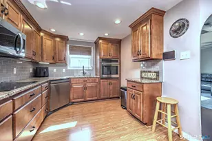 8 Inverness Square, Middletown, CT 06457 - Photo 11