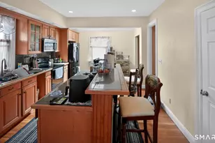 48 Waterville St, Waterbury, CT 06710 - Photo 9