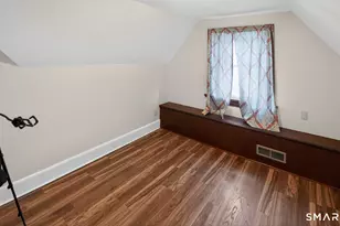 48 Waterville St, Waterbury, CT 06710 - Photo 29