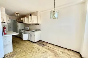 54 W North St, Stamford, CT 06902 - Photo 11