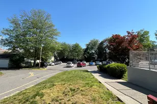 54 W North St, Stamford, CT 06902 - Photo 25