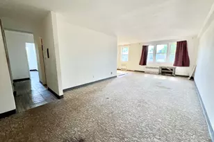 54 W North St, Stamford, CT 06902 - Photo 7