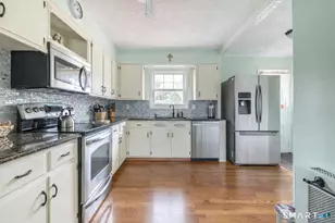 1304 Nichols Ave, Stratford, CT 06614 - Photo 13