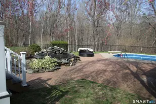 16 Diana Dr, Woodbridge, CT 06525 - Photo 5