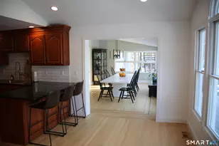 16 Diana Dr, Woodbridge, CT 06525 - Photo 7
