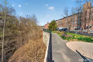 10 Main St, Berlin, CT 06037 - Photo 27