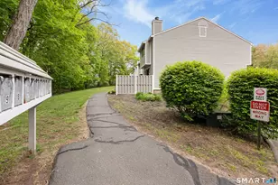 10 Ives Hill Ct, Cheshire, CT 06410 - Photo 3