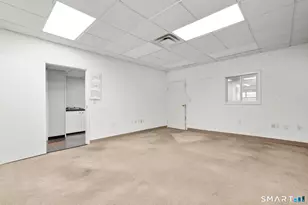 250 Governor St, East Hartford, CT 06108 - Photo 9