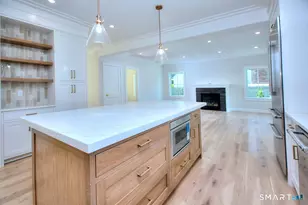 200 Henry St, Fairfield, CT 06824 - Photo 17