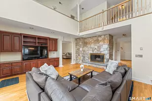 35 Aarons Ct, Ridgefield, CT 06877 - Photo 9