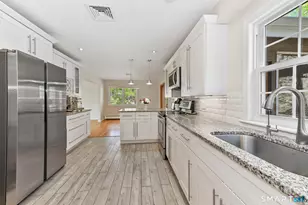 163 MacGregor Dr, Stamford, CT 06902 - Photo 9