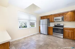 85 Gate Ridge Rd, Fairfield, CT 06825 - Photo 7