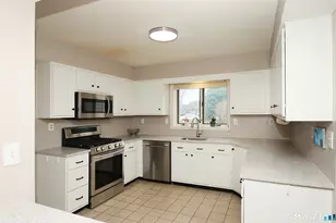 182 Main St, Manchester, CT 06042 - Photo 9
