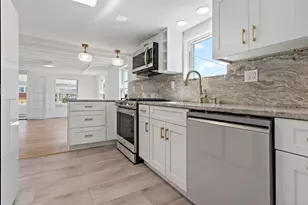 14 2nd Ave, Branford, CT 06405 - Photo 5