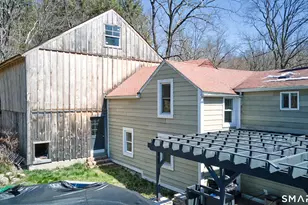 3 Woodstock Ave W, Putnam, CT 06260 - Photo 3