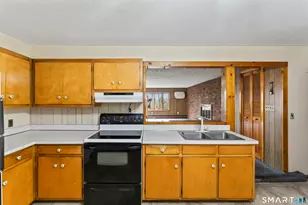 6 Sunrise Rd, Danbury, CT 06810 - Photo 11