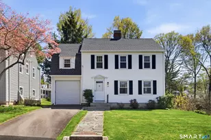 69 Warwick St, West Hartford, CT 06119 - Photo 1