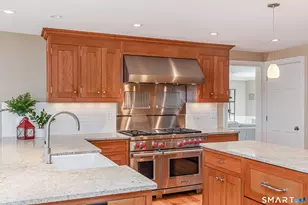 7A Jeremiah Rd, Newtown, CT 06482 - Photo 9