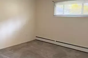 28 Hearthstone Ct, Stamford, CT 06902 - Photo 11